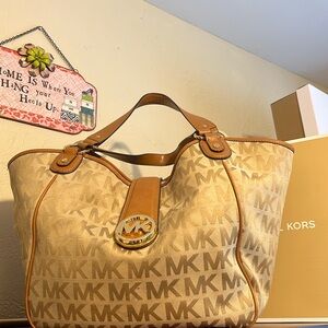 Michael Kors Purse